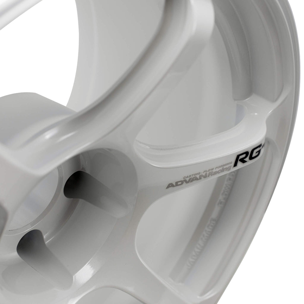 ADVAN RG-4 Wheel - 18x9.5 / +45 / 5x114.3 - Racing White Metallic & Ring - Angle 4