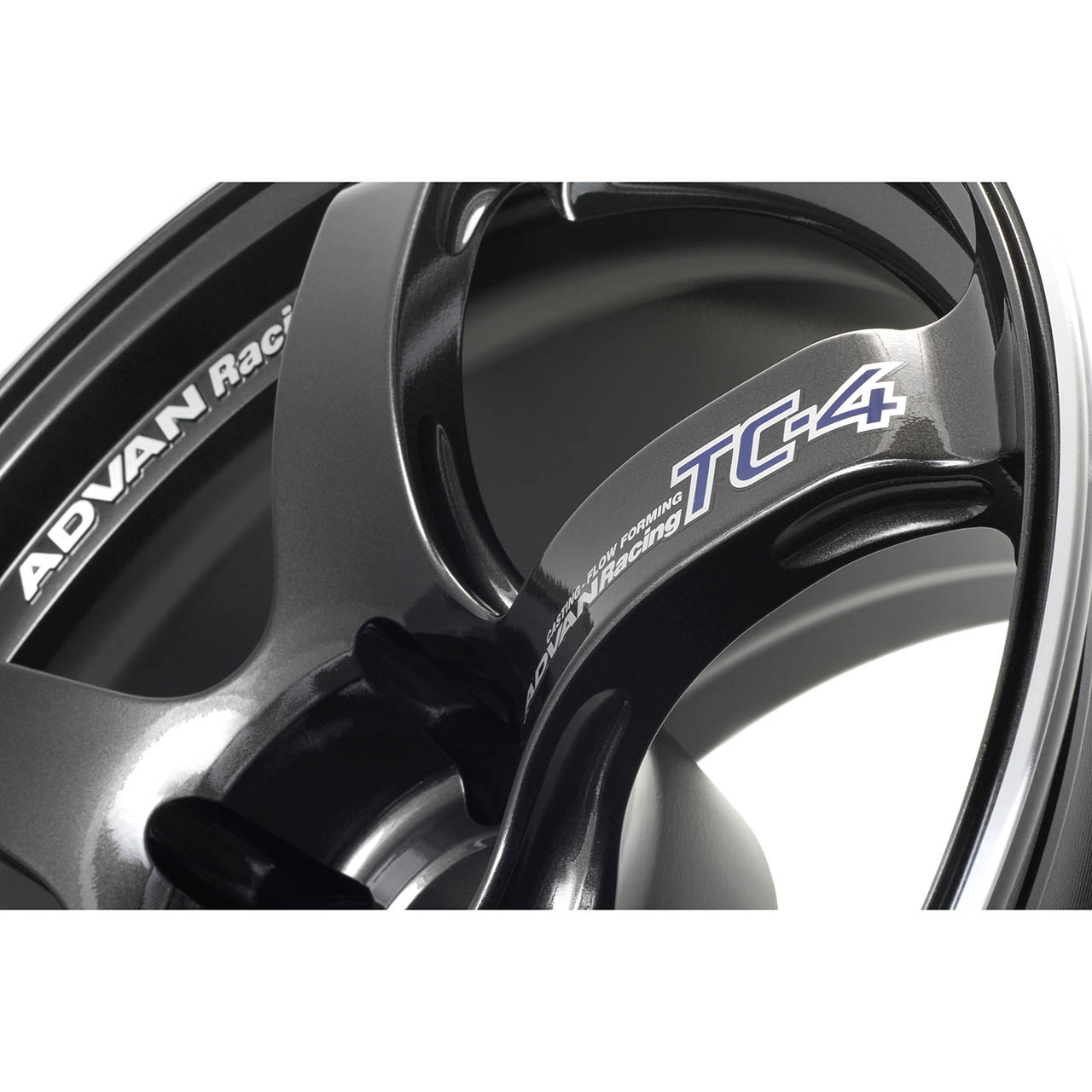 ADVAN TC-4 Wheel - 18x9.5 / +35 / 5x114.3 - Racing Gunmetallic & Ring - Angle 4