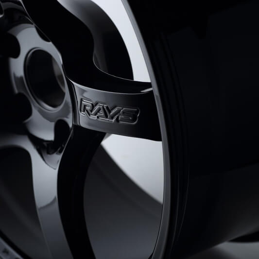 Gram Lights 57CR Wheel - 18x9.5 / +38 / 5x100 - Glossy Black - Angle 2