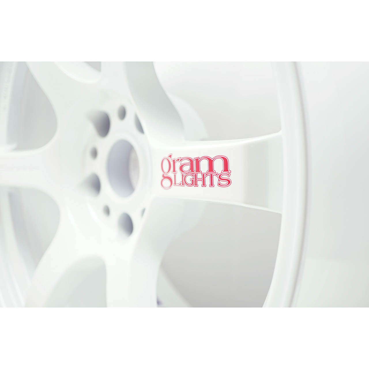 Gram Lights 57DR Wheel - 18x10.5 / +12 / 5x114.3 - Ceramic White Pearl - Angle 3