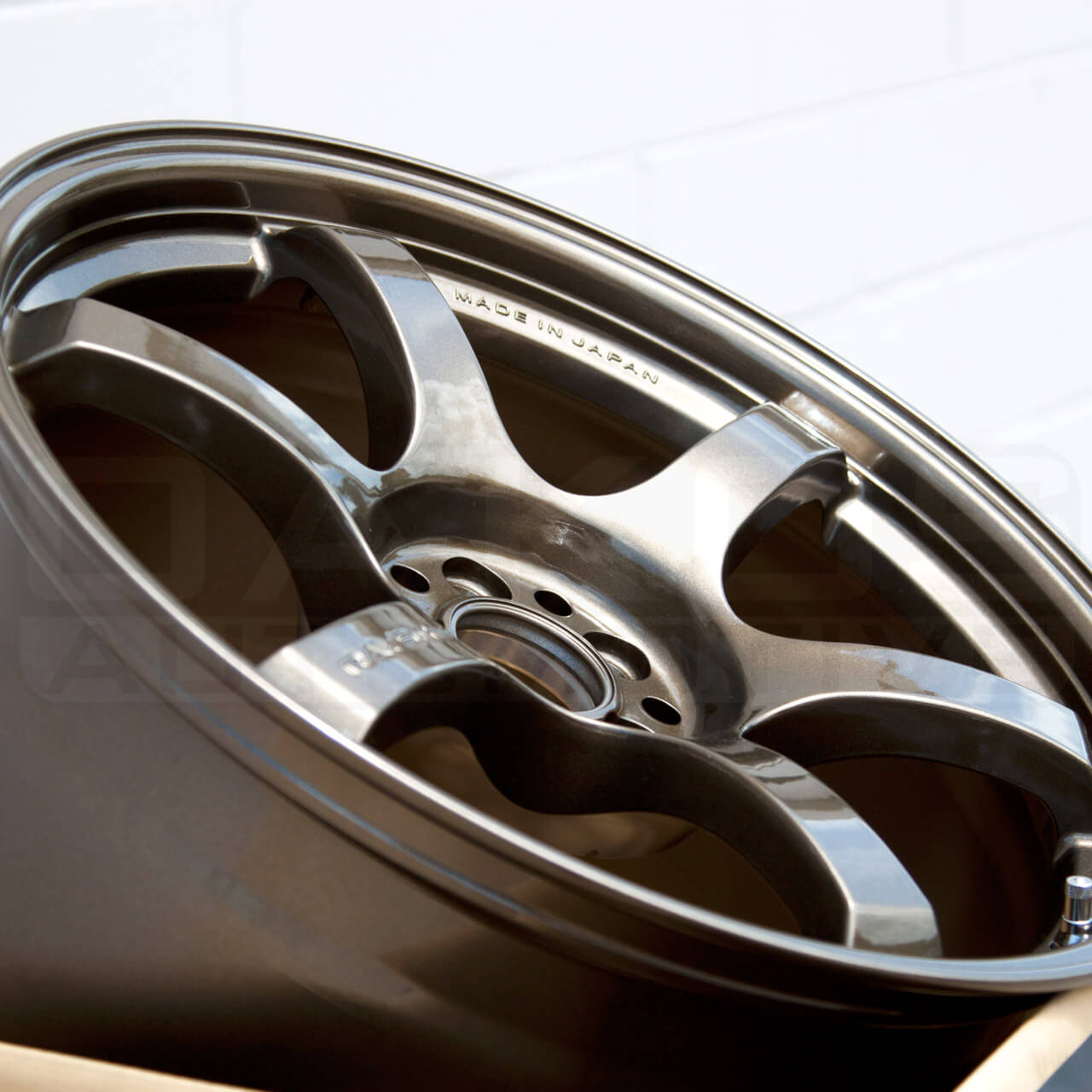 Gram Lights 57DR Wheel - 18x9.5 / +38 / 5x100 - Almite Gold - Angle 4