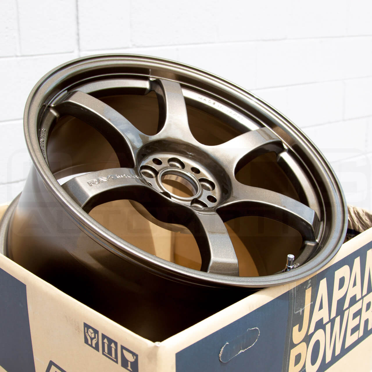 Gram Lights 57DR Wheel - 18x9.5 / +38 / 5x114.3 - Almite Gold - Angle 3