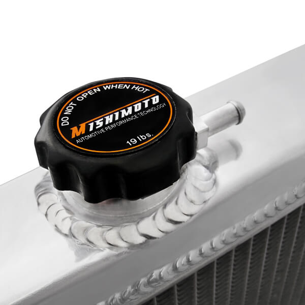 Mishimoto Performance Aluminum Radiator, 2002-2007 WRX & 2004-2007 STi - Angle 3