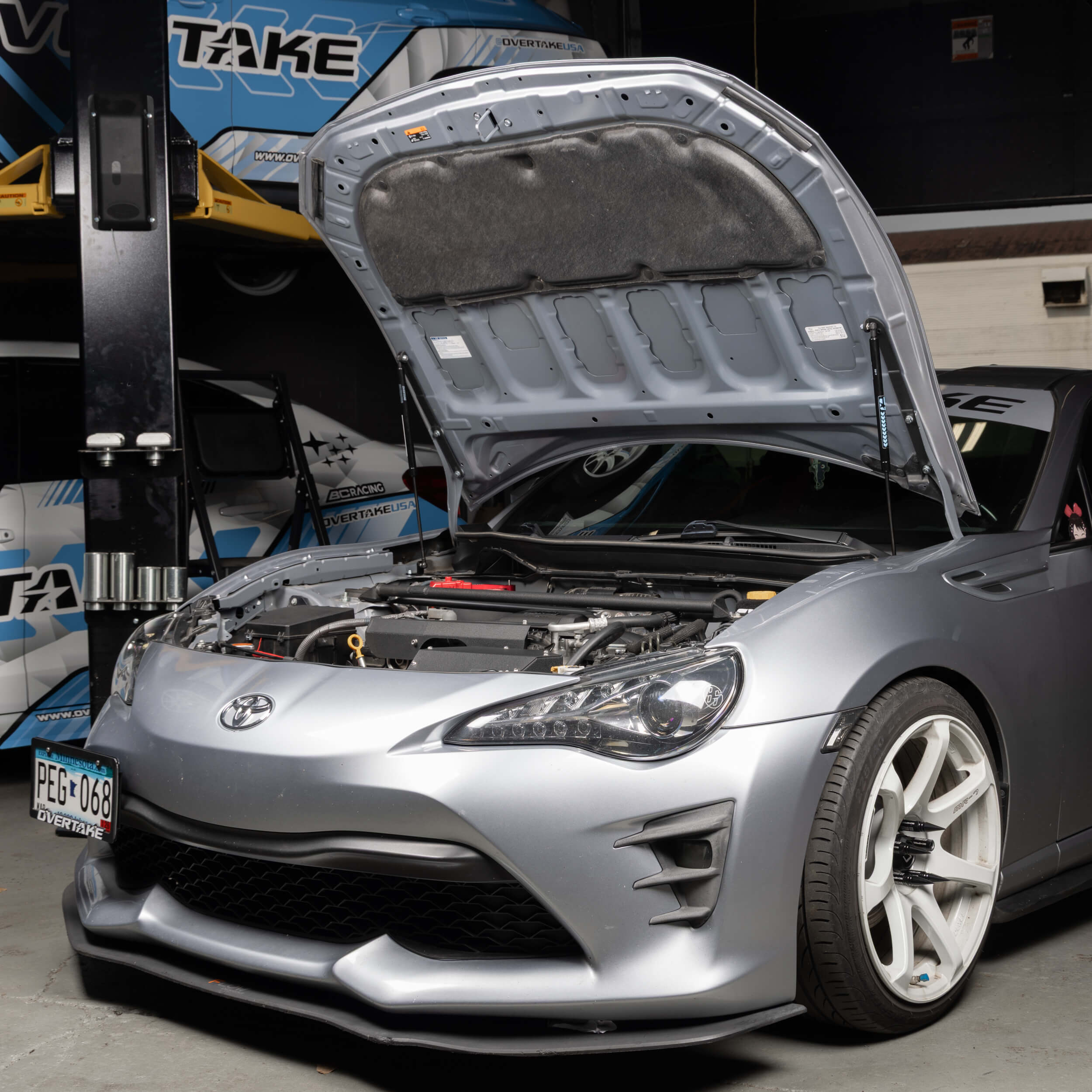 Overtake Hi-Lift Hood Struts Kit, 2013-2020 BRZ/GR86/FR-S - Angle 4