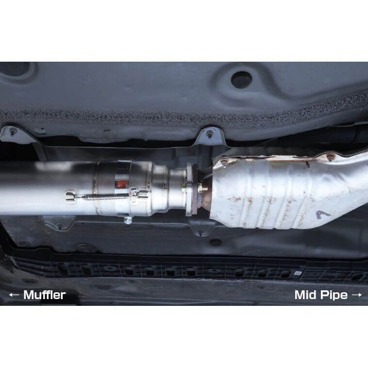 Tomei Expreme Ti Full Titanium Universal Adapter (89.1-102.0 L200) - Angle 3